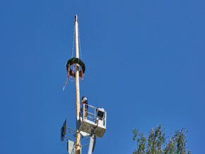 Wenn der Maibaum wieder am Dorfplatz steht