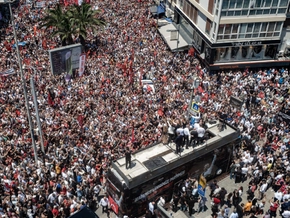 CHP-Zwist: Özel und Kılıçdaroğlu halten gleichzeitig Reden