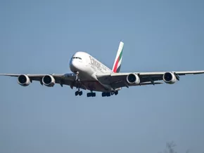 Emirates trotzt mit Rekordgewinn Folgen des Iran-Kriegs
