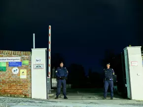 Tötung von Frau auf Friedhof: Mordanklage gegen 14-Jährige