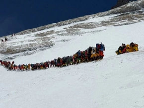 Rekordstau am Mount Everest - VIDEO
