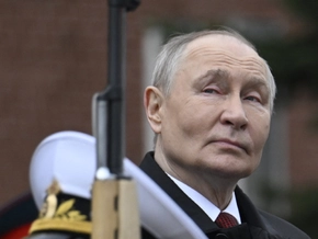 Putin siegessicher im Ukraine-Krieg - Parade ohne Panzer
