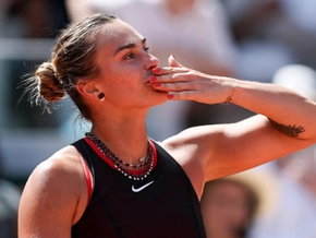Topgesetzte Sabalenka bei French Open im Achtelfinale