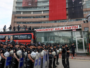 Türkische Polizei dringt in CHP-Zentrale in Ankara ein