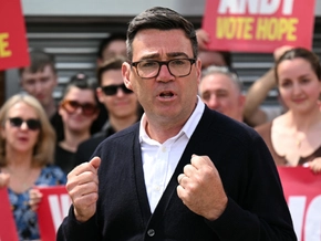Premierminister Starmer in Not: Burnham gewinnt Nachwahl