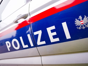 Mann in Innsbrucker Wohnung niedergestochen - Täter flüchtig