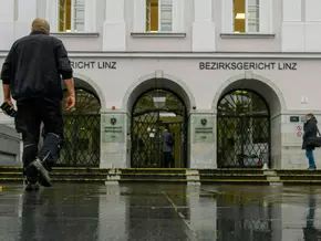 Zweiter Prozesstag nach Attacke auf Mutter und Schwester