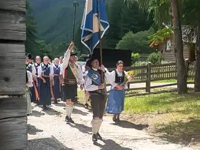 Projektende feierlich besiegelt