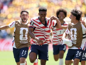 USA nach 2:0 gegen Australien fix im WM-Sechzehntelfinale
