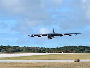 Kalifornien: B-52-Bomber der US-Luftwaffe abgestürzt - VIDEO