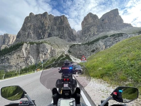 Raser in den Dolomiten: Carabinieri greifen durch