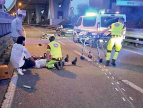Pfannenwerfer löst surrealen Unfall in Bozen aus