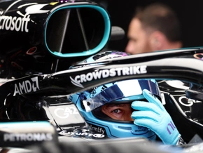 Russell sichert sich Barcelona-Pole knapp vor Hamilton