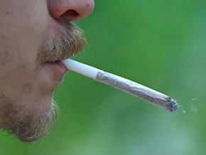 Kommerzialisierter Cannabis-Markt fördert Problem-Konsum