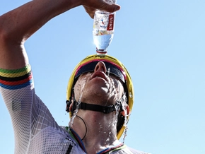 Pogacar gewinnt 3. Tour-Etappe und holt Gelbes Trikot