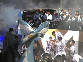 Kurzer Empfang für Argentiniens WM-Team in Buenos Aires