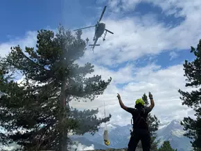 Waldbrand in Kematen erfordert Hubschrauber-Einsatz