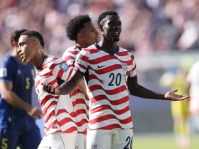 USA sicher ins Achtelfinale, England, Belgien schwitzen