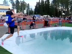 Die spinnen, die Finnen - VIDEO