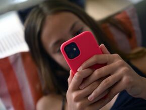 EU-Experten empfehlen Social-Media-Mindestalter von 13
