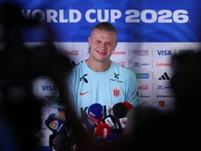 Erling Haaland nimmt Einladung von "Spiderman" verspätet an