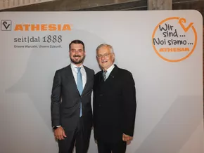 Zukunft auf starkem Fundament: Stabübergabe bei Athesia