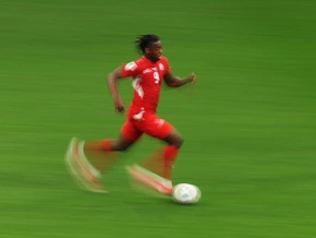 Manzambi um bis zu 70 Mio. Euro von Augsburg zu Aston Villa