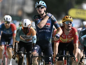 Tim Merlier gewinnt im Sprint Tour-Flachetappe nach Bordeaux