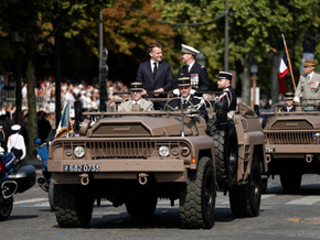 Frankreich feiert Nationalfeiertag mit größter Militärparade