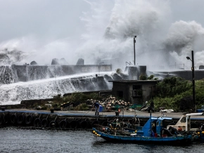 Supertaifun "Bavi" steuert auf Taiwan zu