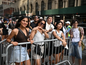 Swifties zahlen je 25 Dollar für Abfall der Hochzeitsfeier