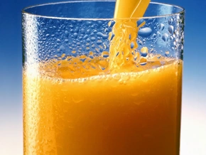 Ein Saft, der "fit fürs Leben" machen will, und weitere Werbelügen