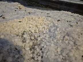 Unwetterwarnung: Heftige Gewitterzelle zieht über Eisacktal und Pustertal