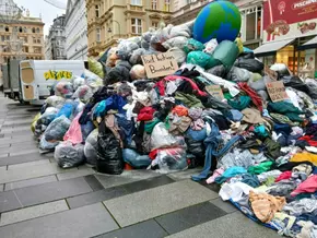 Frankreich erhebt Strafen auf Wegwerfmode