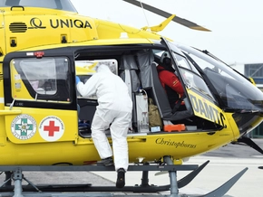16-Jähriger nach "Car-Surfing"-Unfall in Lebensgefahr