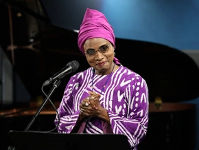 “Walk of Fame”-Stern für Kidjo als erste Musikerin Afrikas