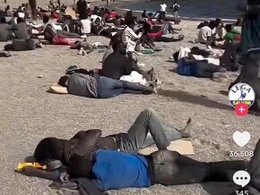 “Wir sind im Jahr 2030, du bist in Riccione und Salvini ist nicht mehr Innenminister”