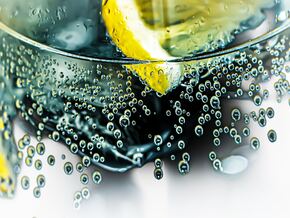 Tonic Water: Vom Malariamittel zum Bittergetränk