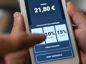 Verbraucherschützer monieren Tricks bei Trinkgeld per Karte