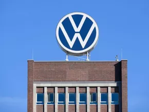 Pfeifkonzert von Beschäftigten für VW-Chef Blumes Sparplan
