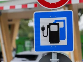 E-Autos beim Fahren günstiger als Benziner