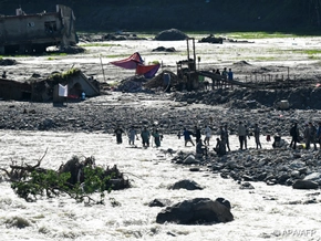 Dutzende Tote bei Überschwemmungen in Indien und Nepal