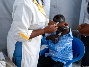 Ebola-Impfstoff wird im Kongo getestet