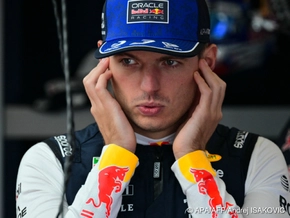 Verstappen schimpft trotz Bestzeit im Baku-Training