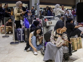 Vulkanausbruch legt Flugverkehr in Jakarta lahm