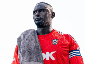 Wird Londoner Hobby-Torwart König in Uganda?