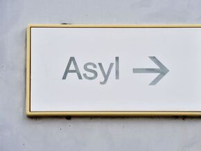 Niedrigster Asyl-Wert seit fast 30 Jahren bahnt sich an