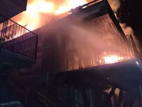 Großbrand in Ratschings: Chalet geht in Flammen auf – VIDEO