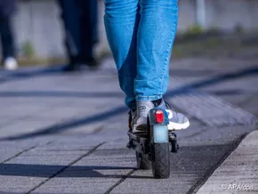 Müdigkeit macht E-Scooter-Fahrten gefährlicher