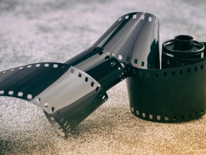 Alte Filmrollen zurück auf die Leinwand